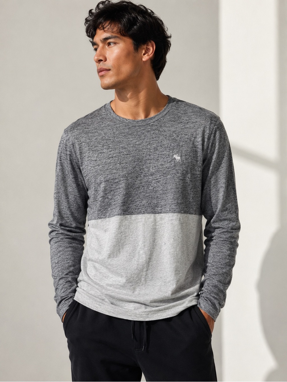 Abercrombie & Fitch Two-Tone Gray Crewneck light-weight knit